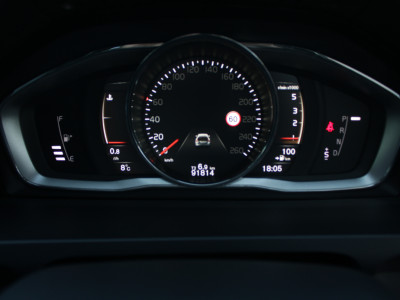 2016 Volvo V60 Cross Country