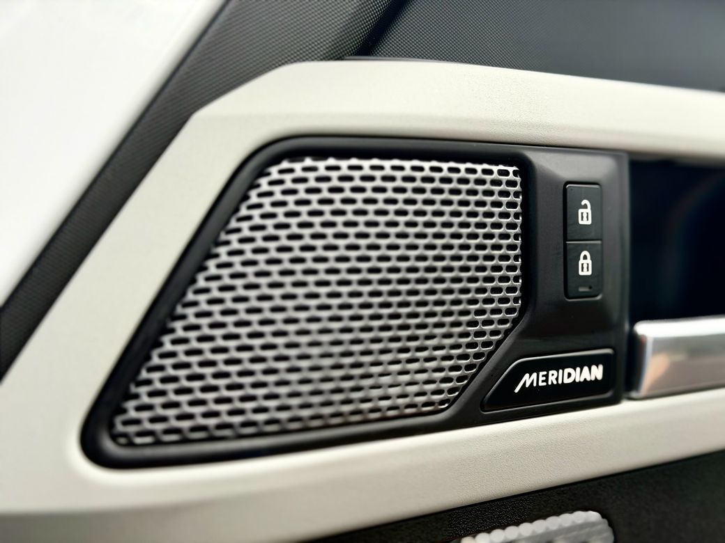 2023 Land Rover Defender