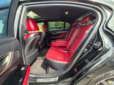 2018 Lexus GS 300H