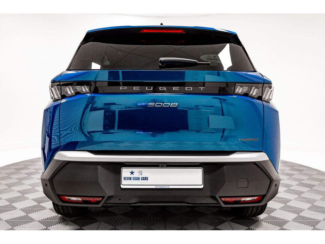 2025 Peugeot 5008