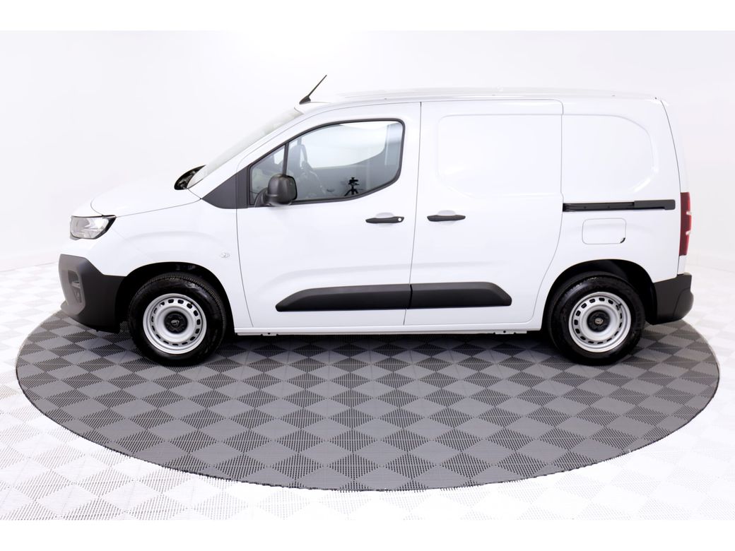 2025 Peugeot Partner