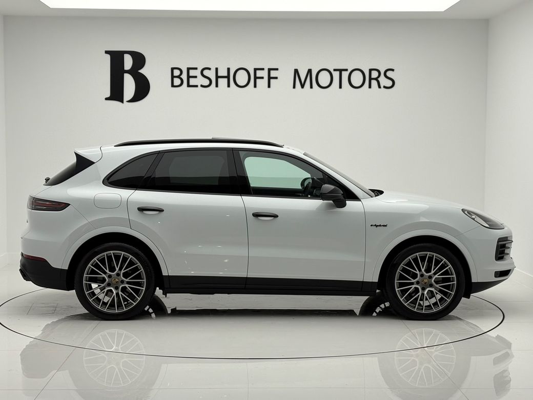 2022 Porsche Cayenne