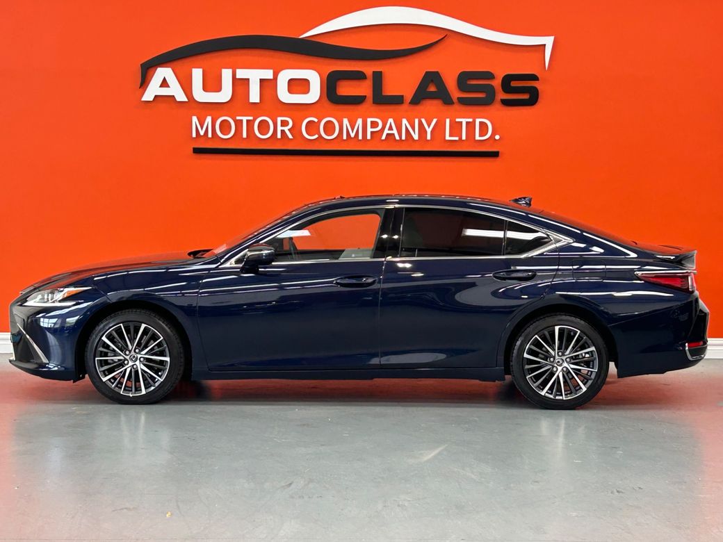 2024 Lexus ES 300h