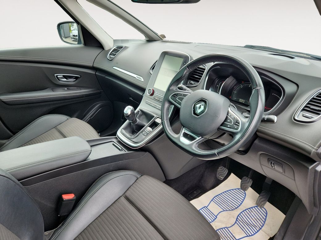 2017 Renault Scenic