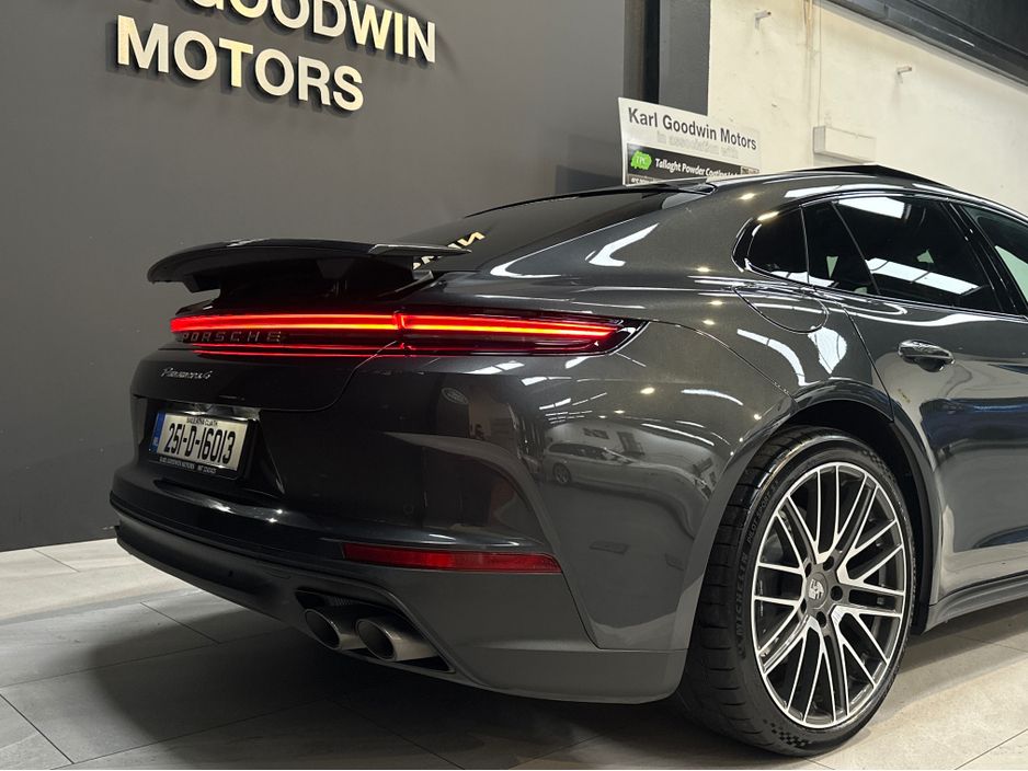 2025 Porsche Panamera
