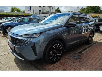 2025 Peugeot 5008