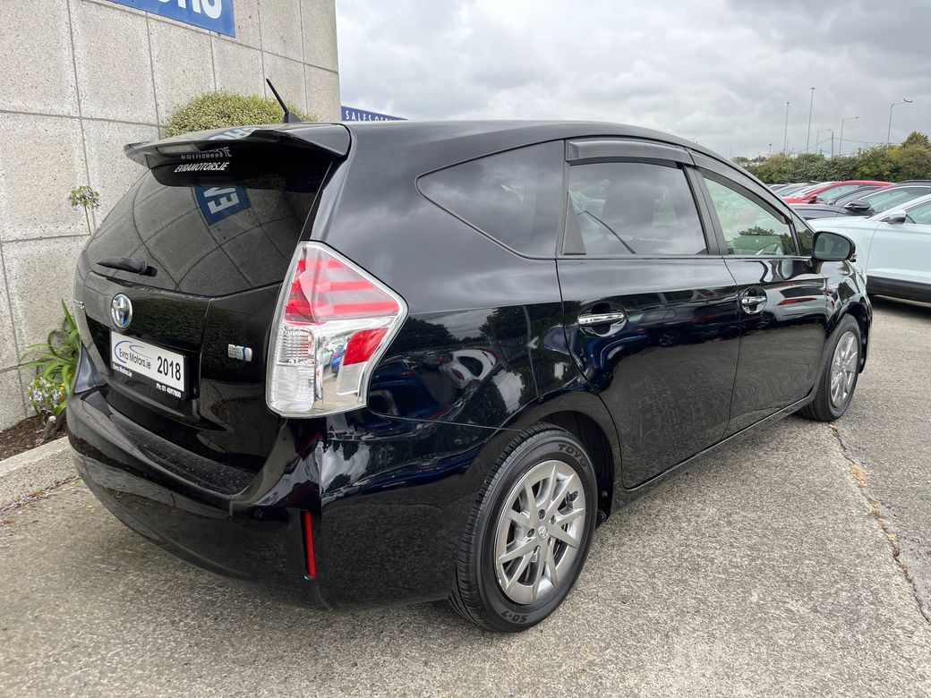 2018 Toyota Prius Alpha
