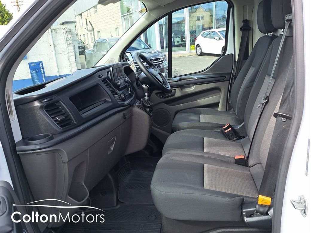 2023 Ford Transit Custom
