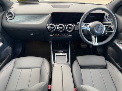 2025 Mercedes-Benz EQA