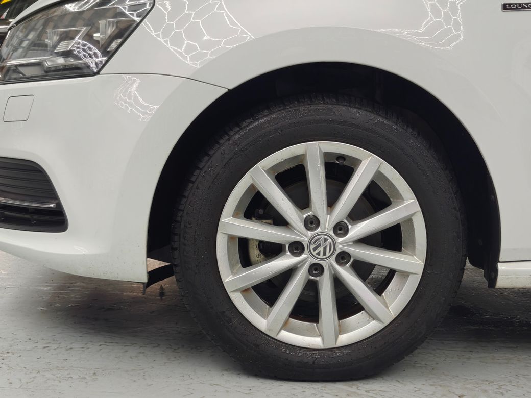 2015 Volkswagen Polo