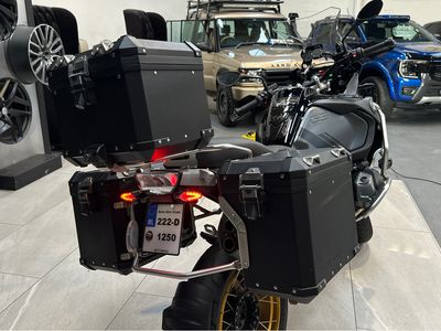 2022 BMW R1250