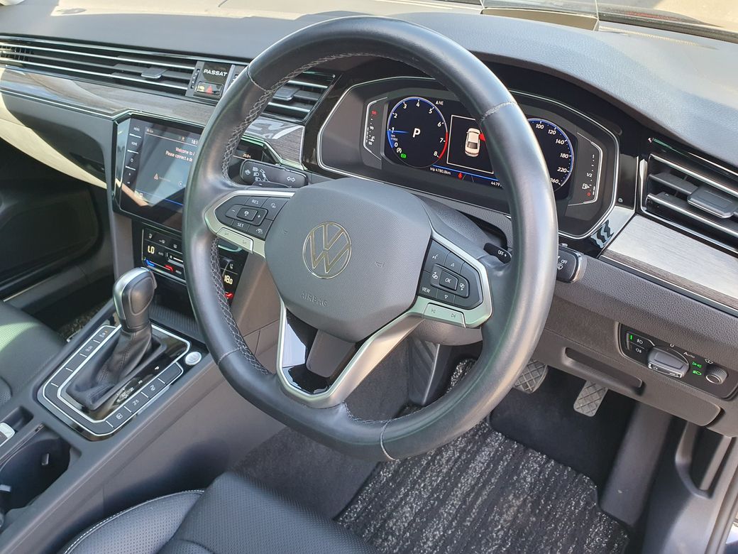 2023 Volkswagen Passat