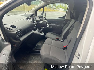 2024 Peugeot Partner