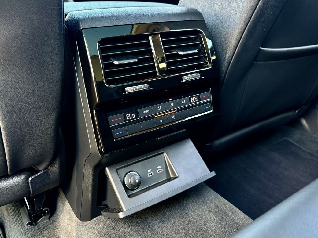 2024 Volkswagen Touareg