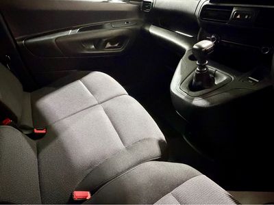 2023 Peugeot Partner