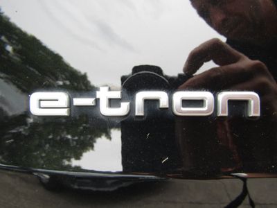 2022 Audi e-tron