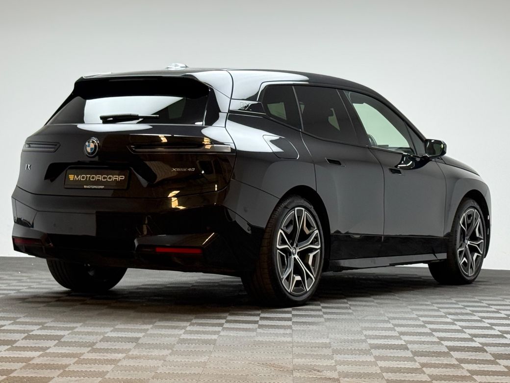 2024 BMW iX