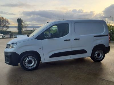 2023 Peugeot Partner