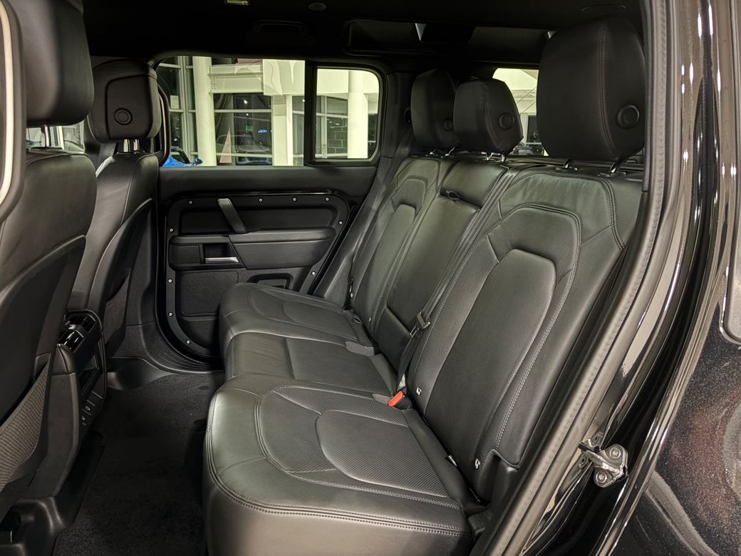 2025 Land Rover Defender