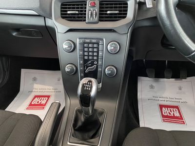 2015 Volvo V40