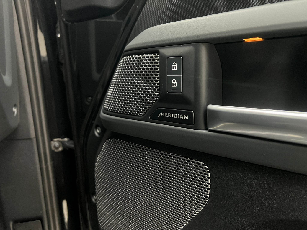 2023 Land Rover Defender