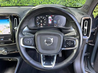 2022 Volvo XC40