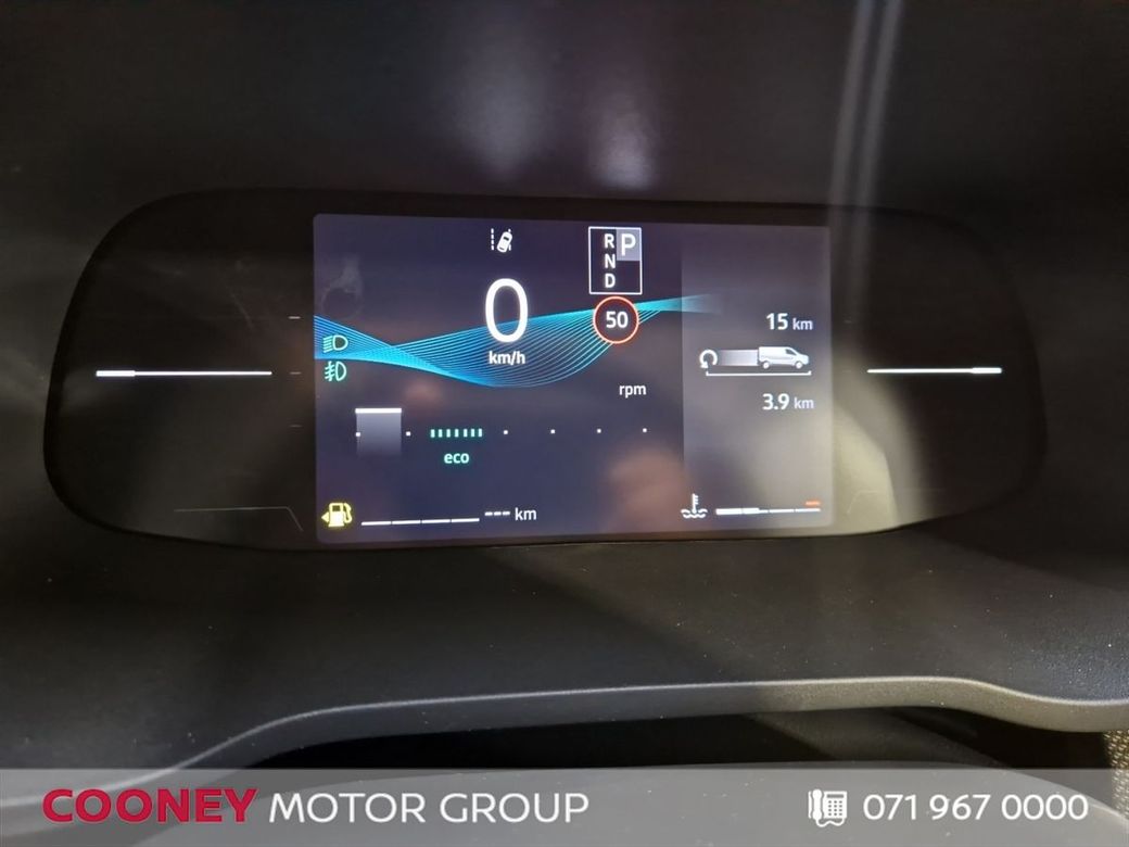 2025 Nissan Primastar