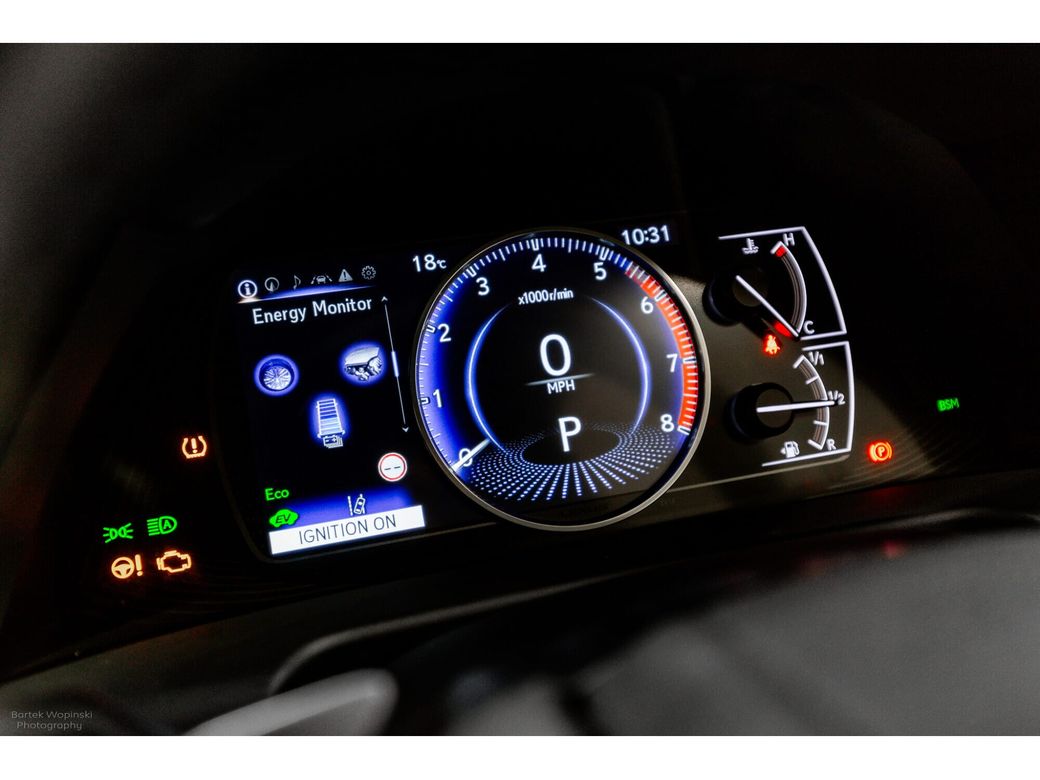 2023 Lexus ES 300h