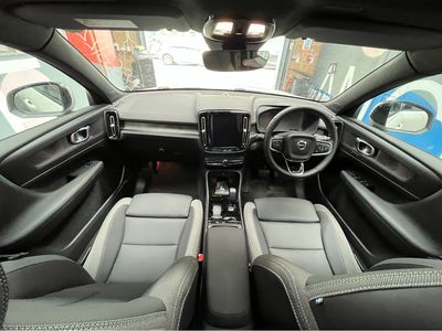 2022 Volvo XC40