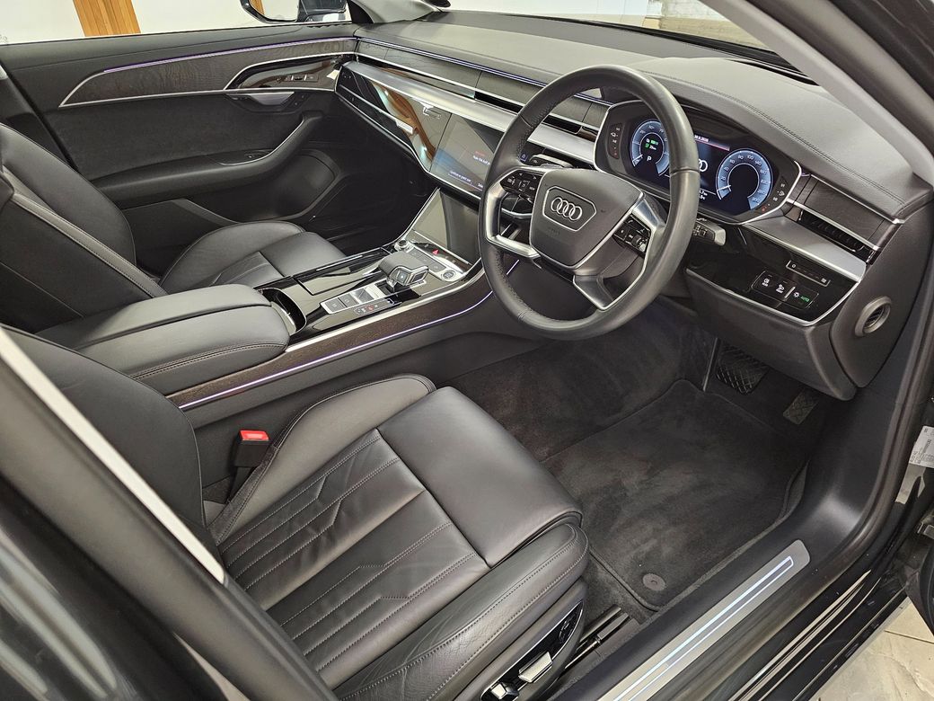 2024 Audi A8