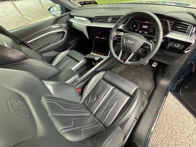 2024 Audi Q8 e-tron