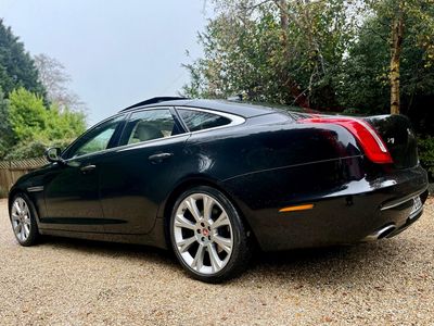 2017 Jaguar XJ