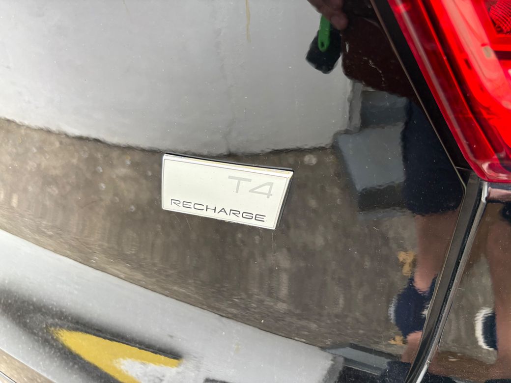 2022 Volvo XC40