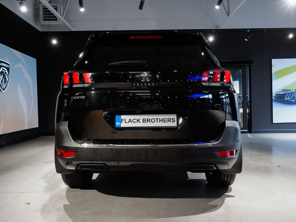2023 Peugeot 5008