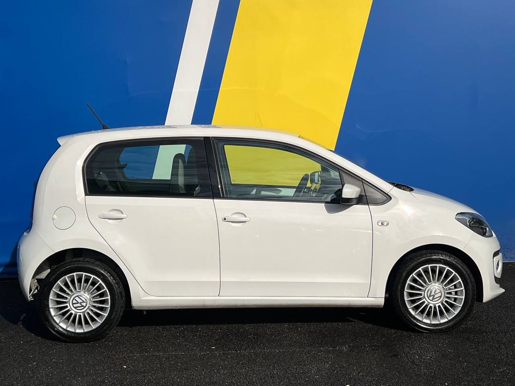 2016 Volkswagen up!