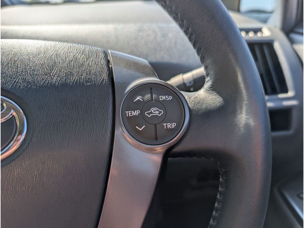 2014 Toyota Prius Alpha