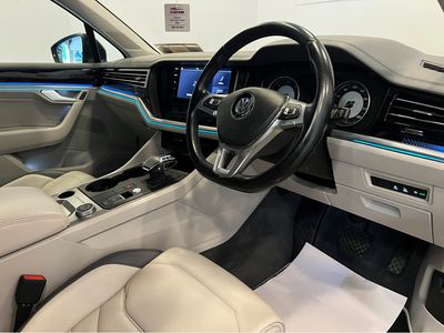 2019 Volkswagen Touareg