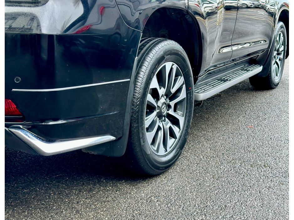 2023 Toyota Landcruiser