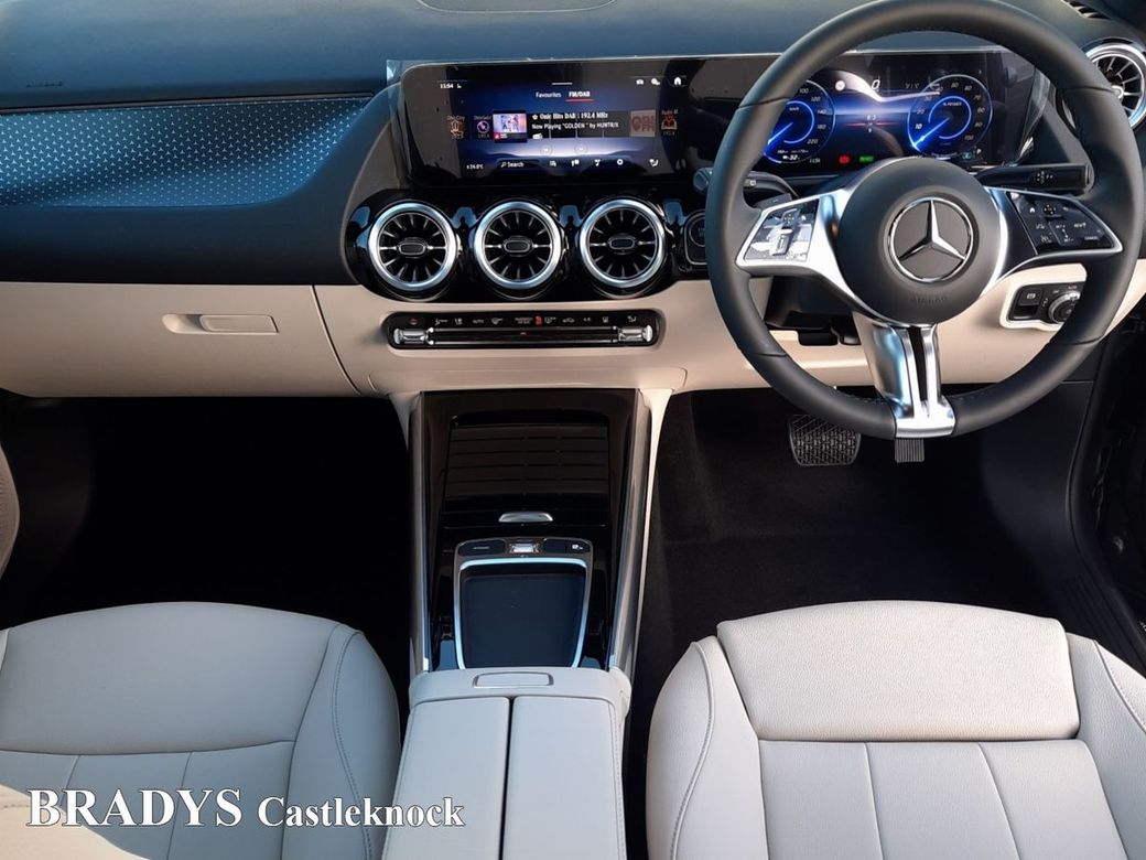 2026 Mercedes-Benz EQA