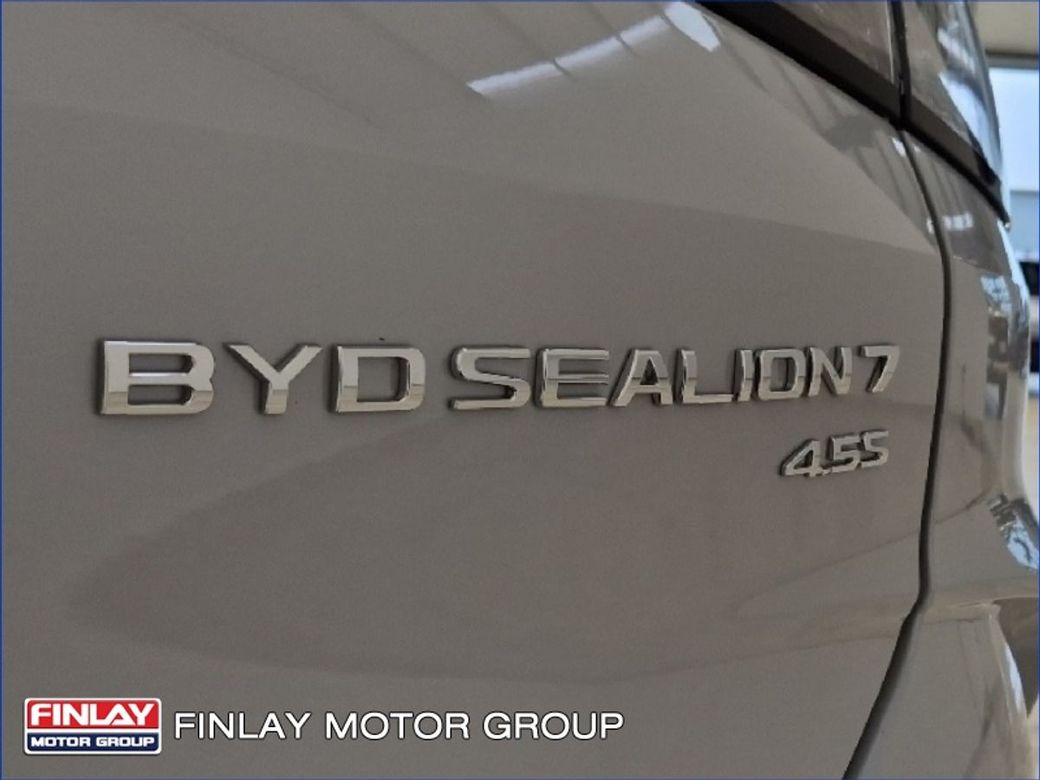 2026 BYD Sealion 7