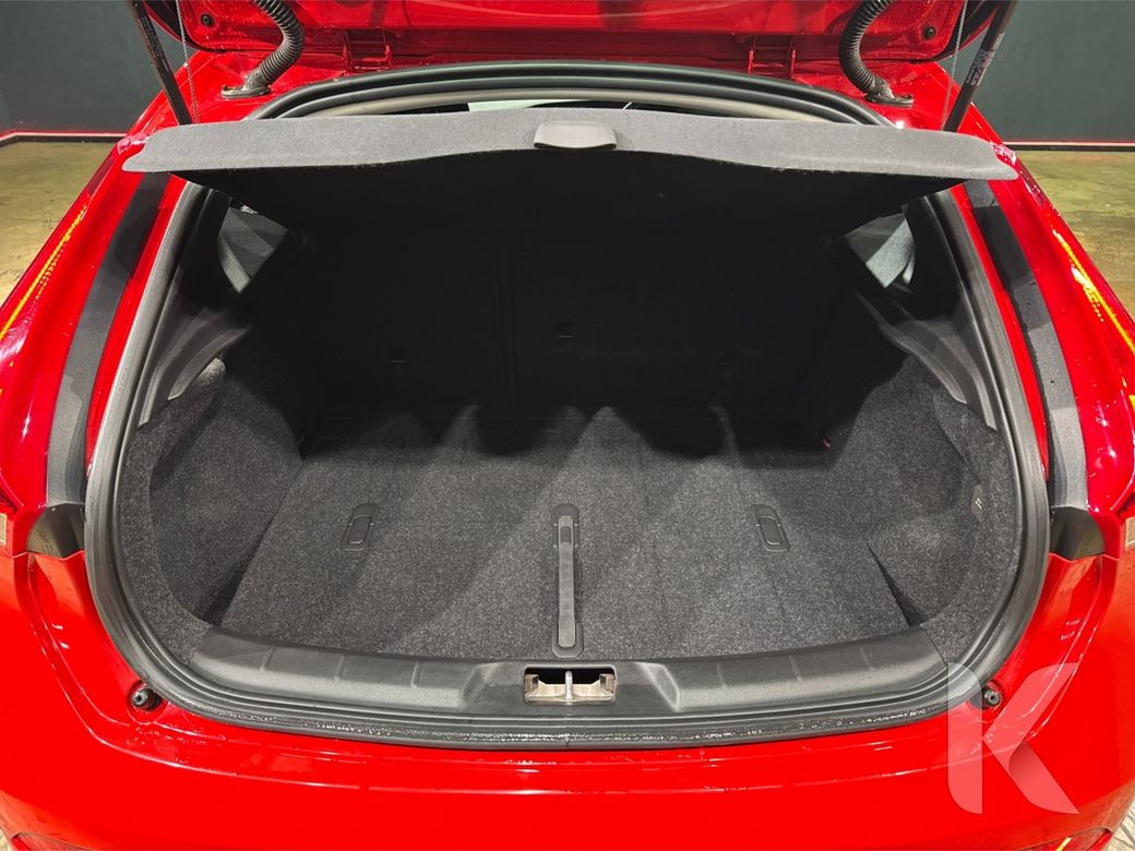 2018 Volvo V40