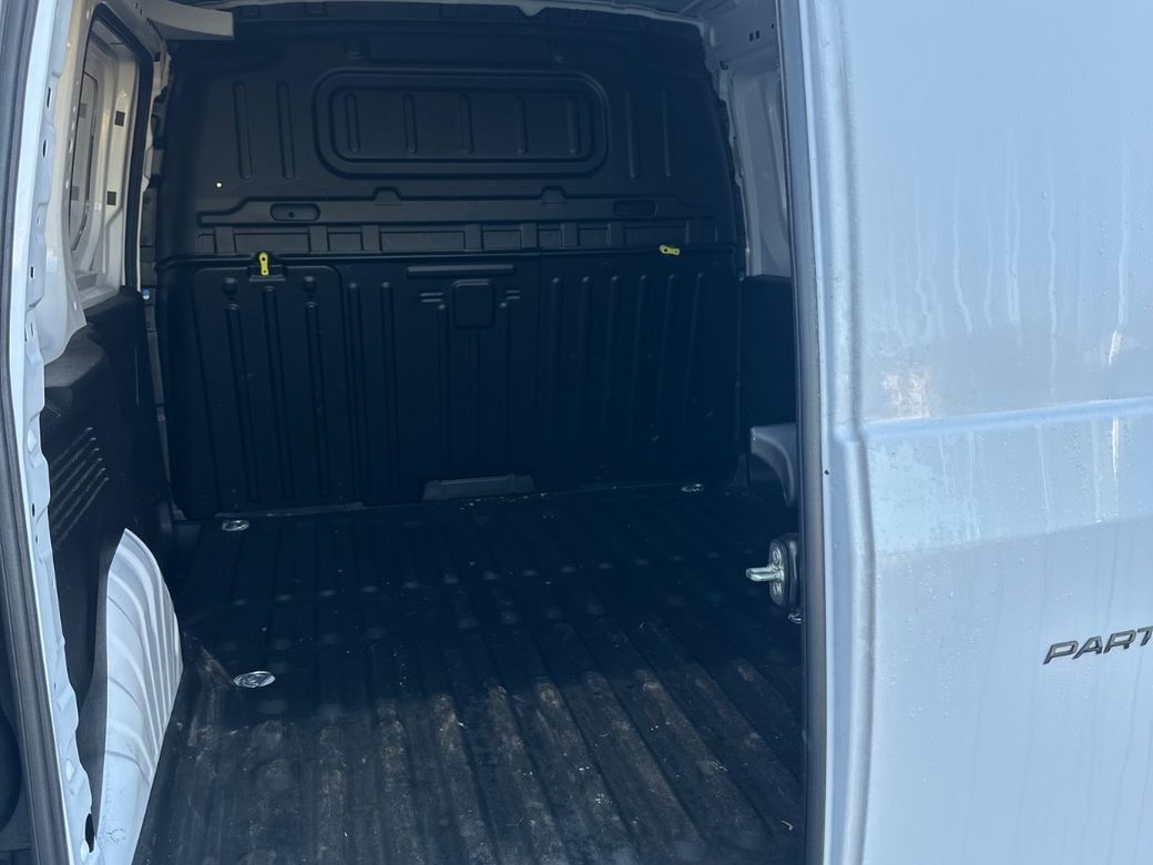 2025 Peugeot Partner