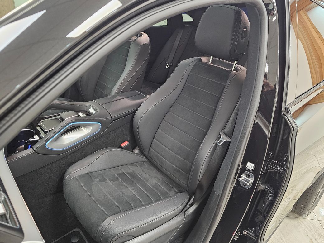 2025 Mercedes-Benz GLE Class