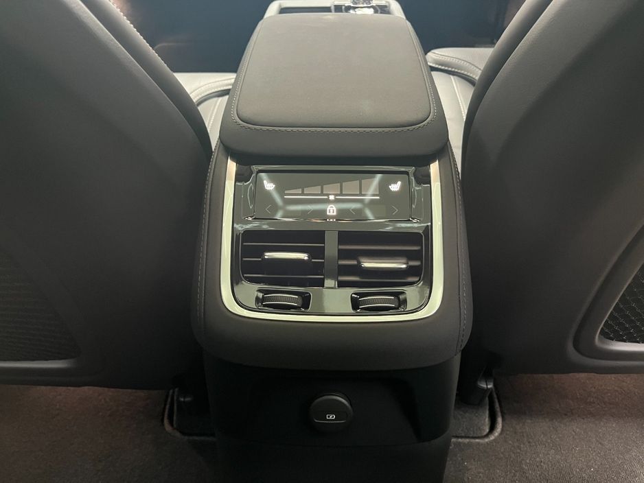 2025 Volvo XC90