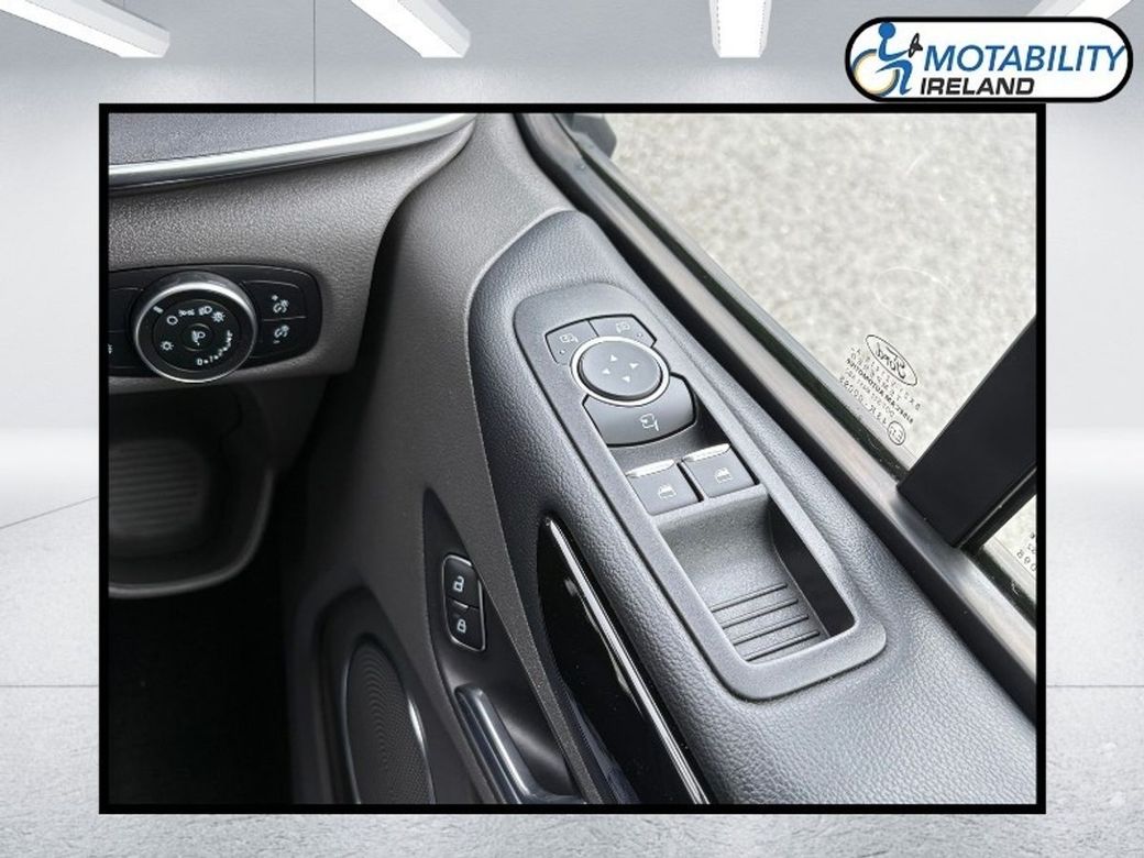 2020 Ford Tourneo