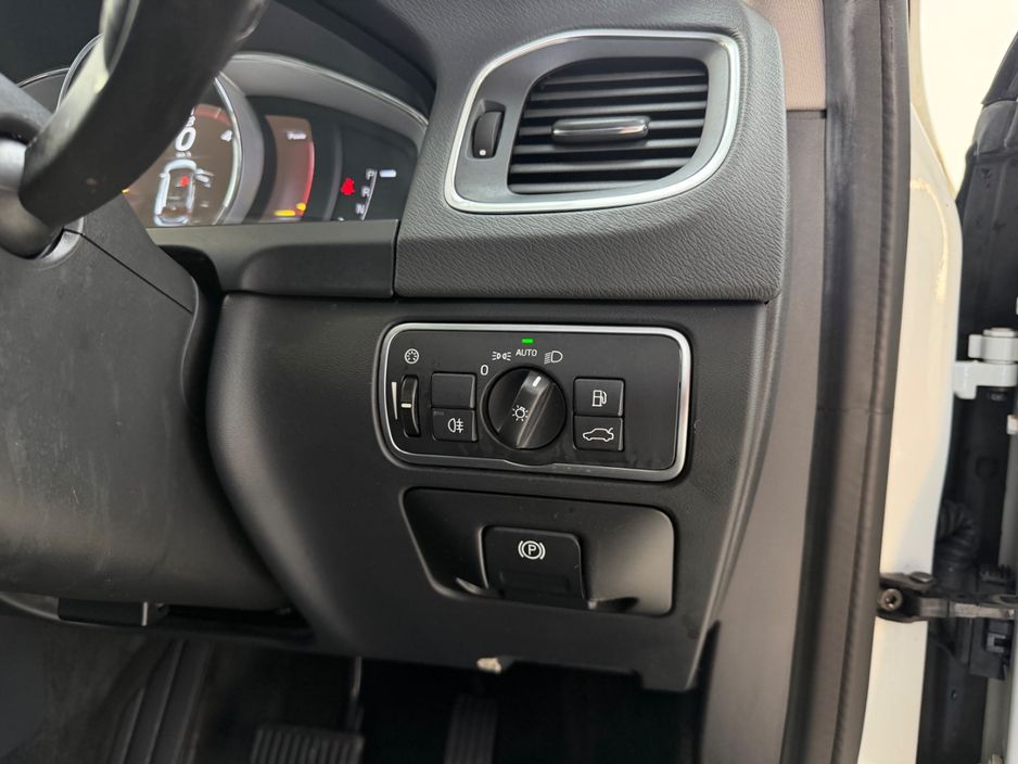 2018 Volvo V60