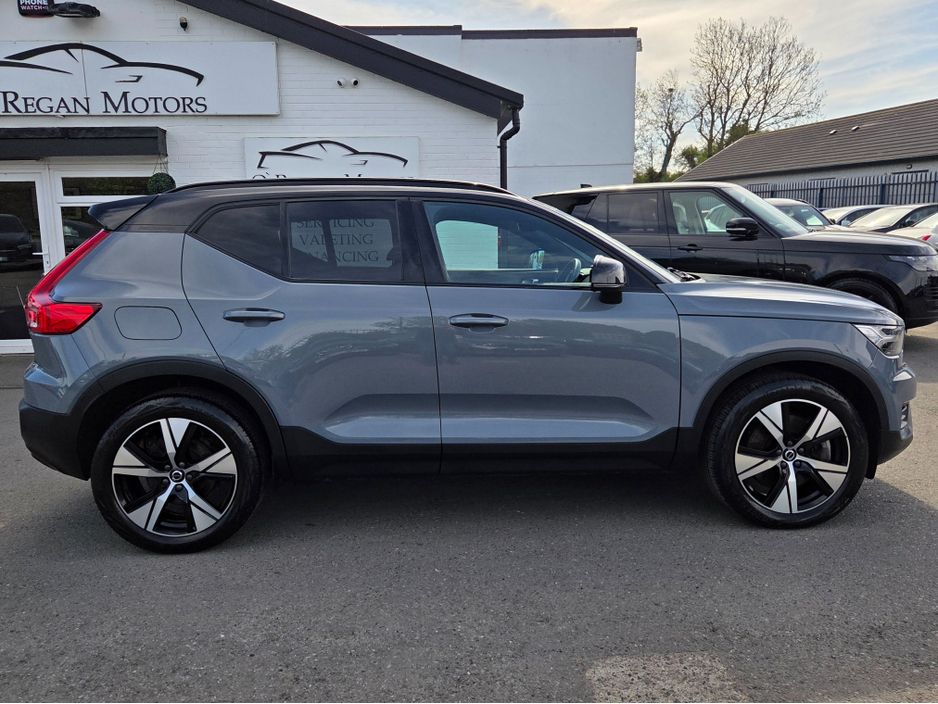 2022 Volvo XC40