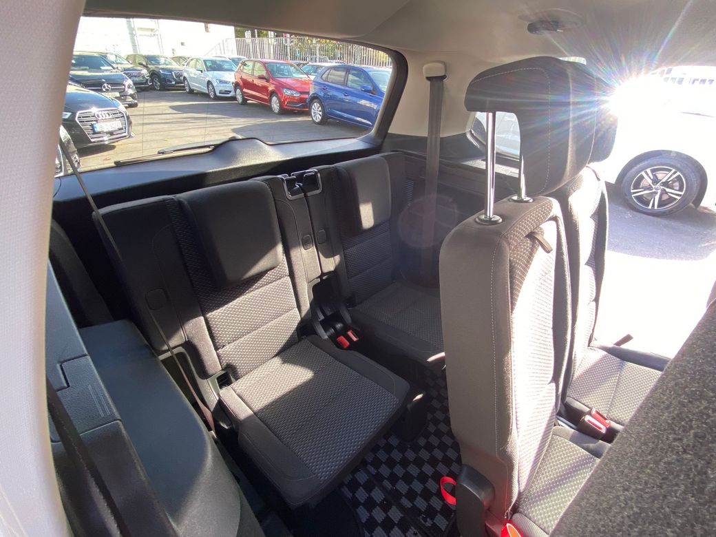 2017 Volkswagen Touran