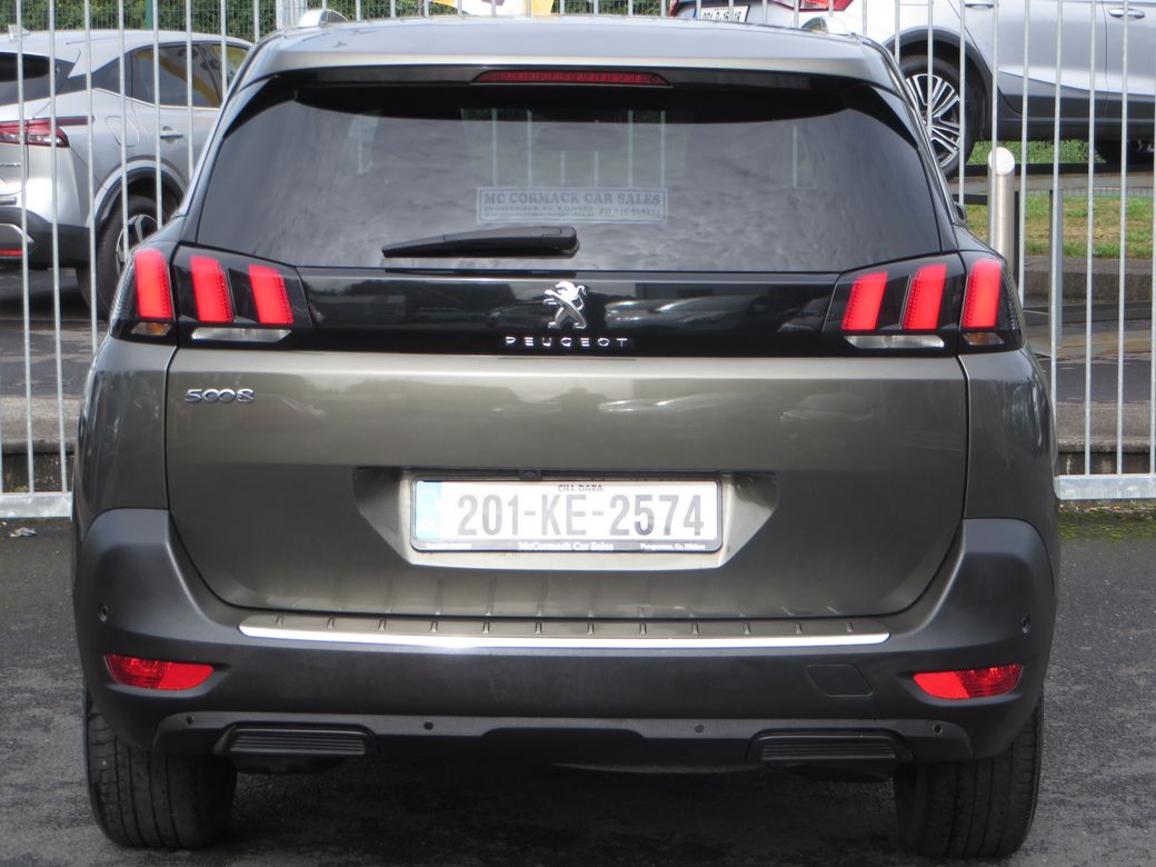 2020 Peugeot 5008
