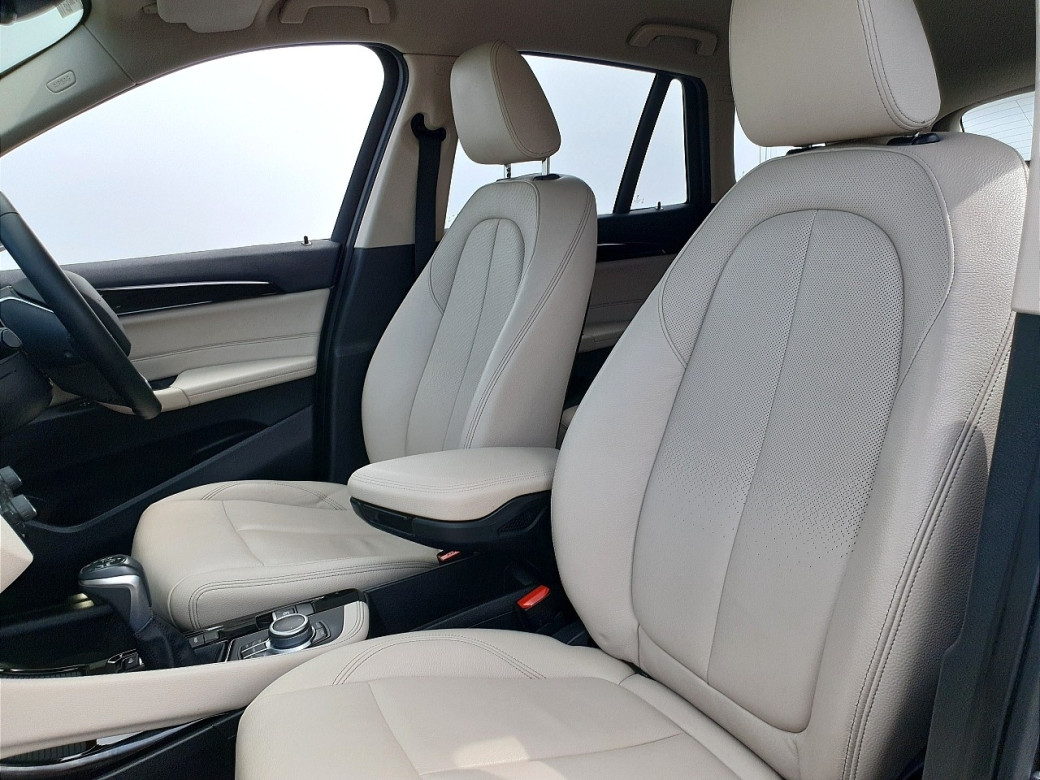 2022 BMW X1